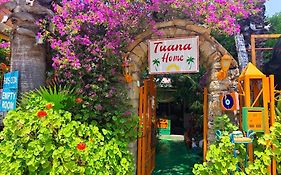 Side Tuana Garden Home